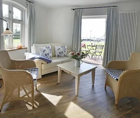 Guest house Mit Hafenblick Born